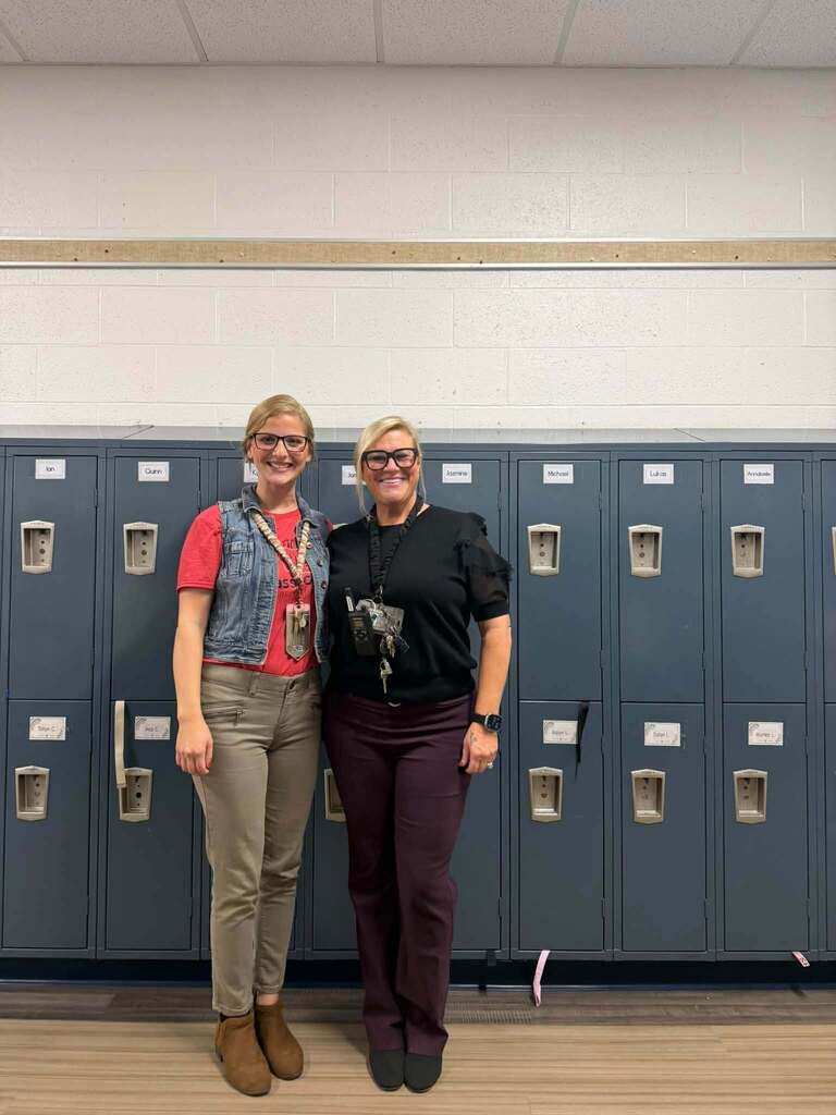 Union Elementary - Dress Like Mrs. A Day