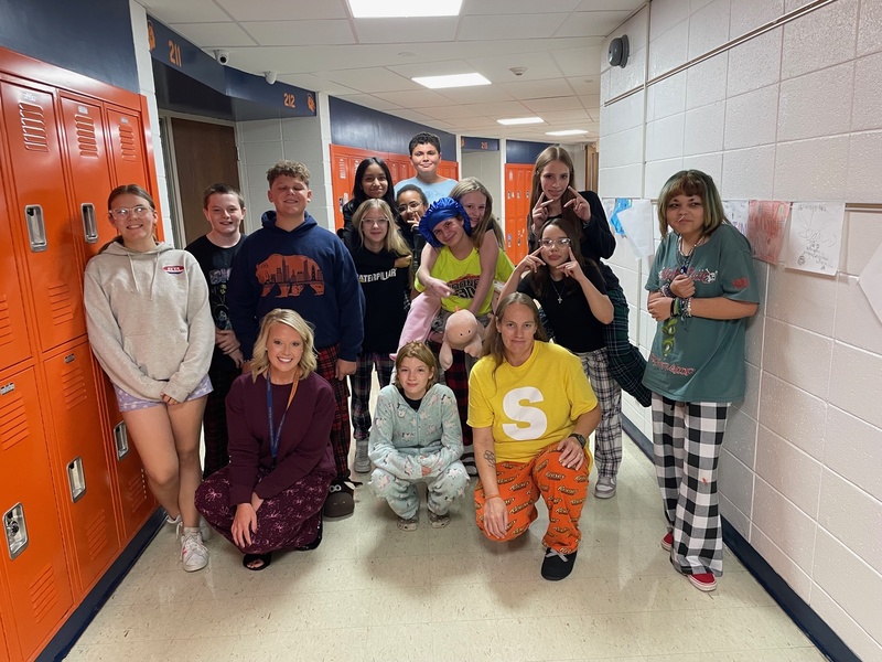 PJHS Manic Monday HOCO Spirit Week