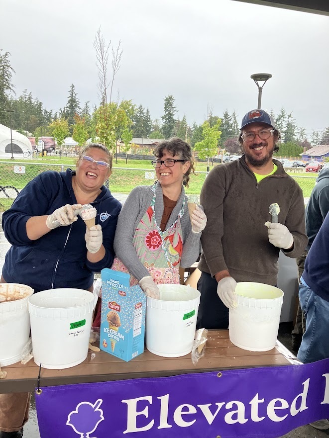 PTA members scoop ice cream at the annual Welcome Back to School Ice Cream Social