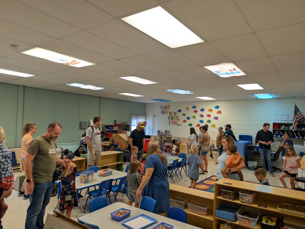 Students in a 4 year old classroom.