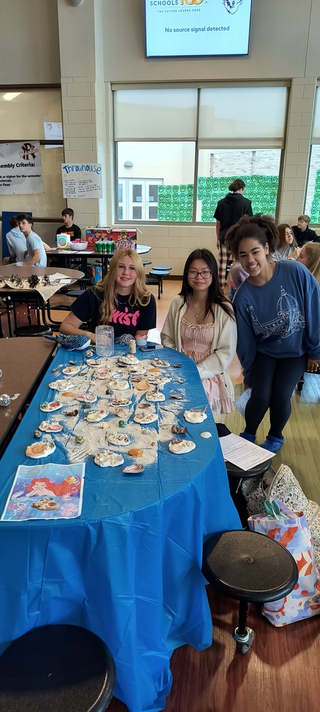 students at econ fair