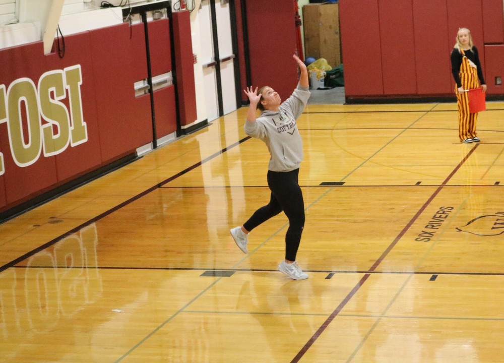 Prieve playing volleyball on hoco Friday