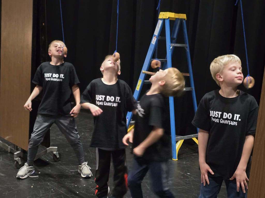 1st quarter awards day