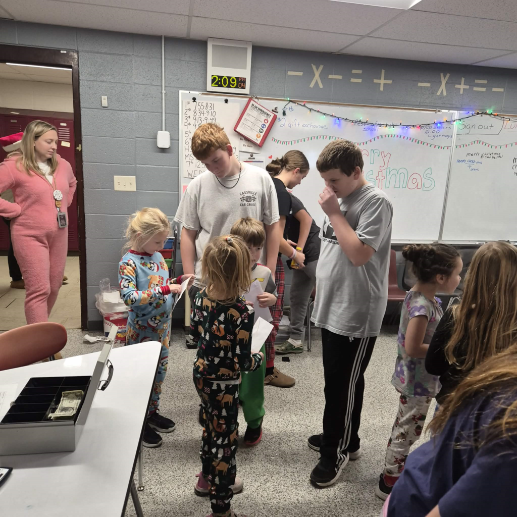 Christmas School Store-7th gradeE