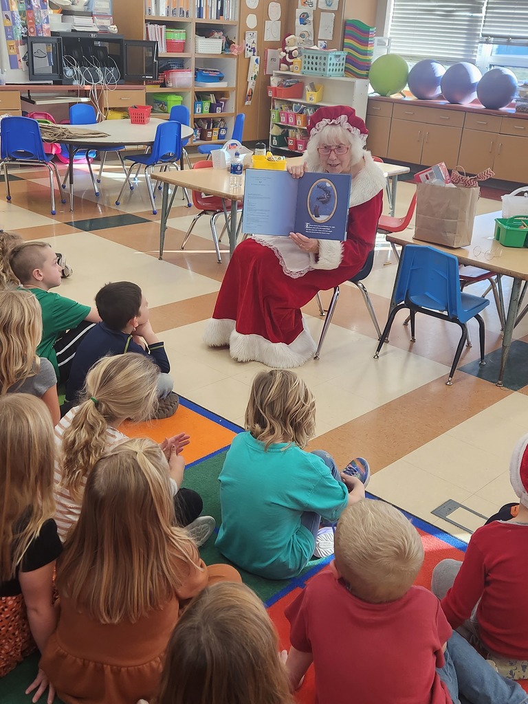 Mrs. Claus reading