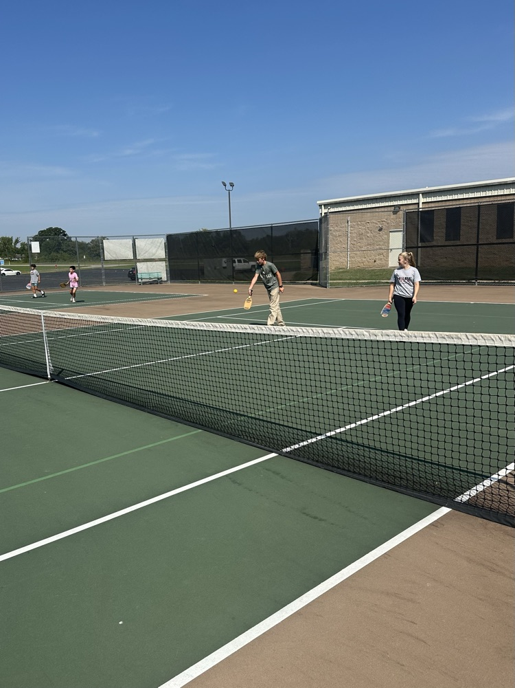 Coach Pitts’ and Coach Dugger’s PE classes spent the day on the tennis courts learning to play pickleball!