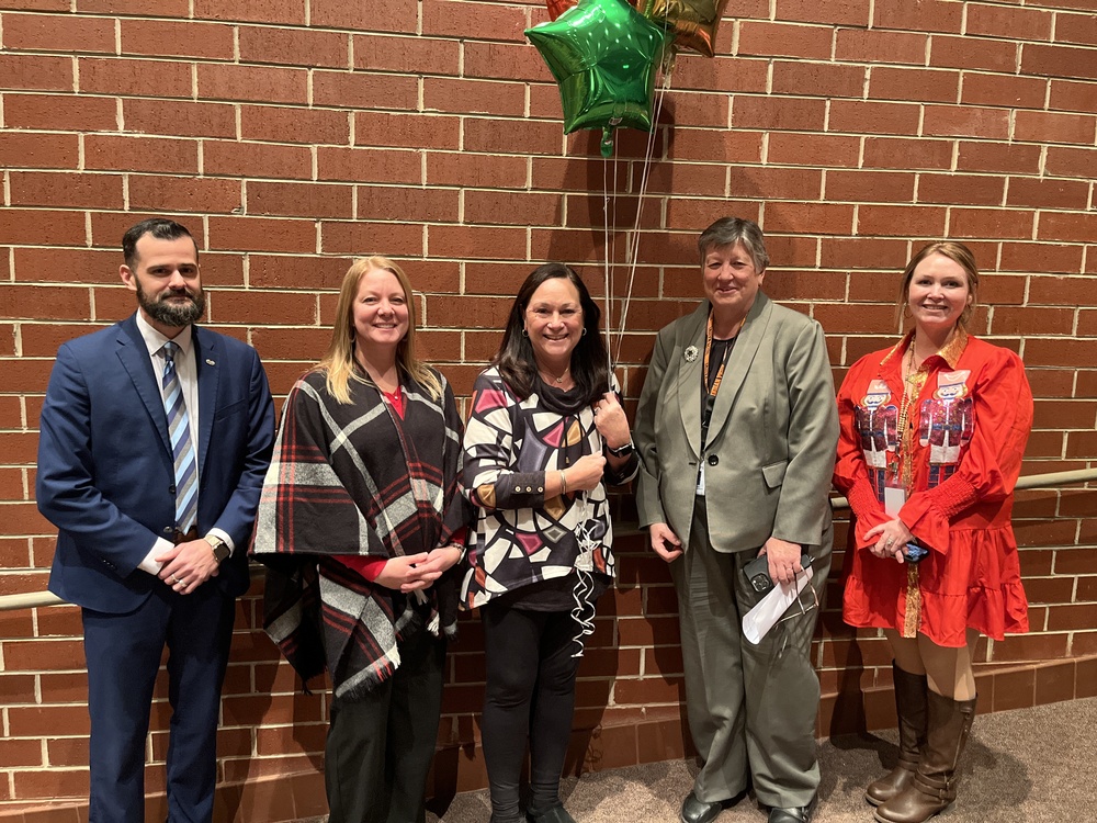 Michael Pierce, Angela Stewart, Paula Duncan, Beth Teigen, Courtney Jarman (left to right)