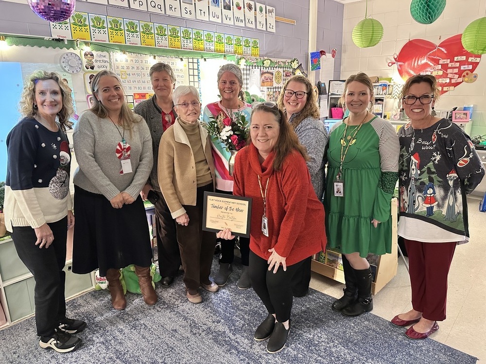 Karen Bradbury, Amanda Johnson, Beth Teigen, Kristen Bentzen, Stefanie Revierem, Courtney Jarman, Cyndee Blount (back row from left to right) Isabella Worrell in front