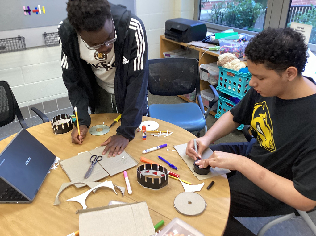 Students build zoetropes in an intro to film class.