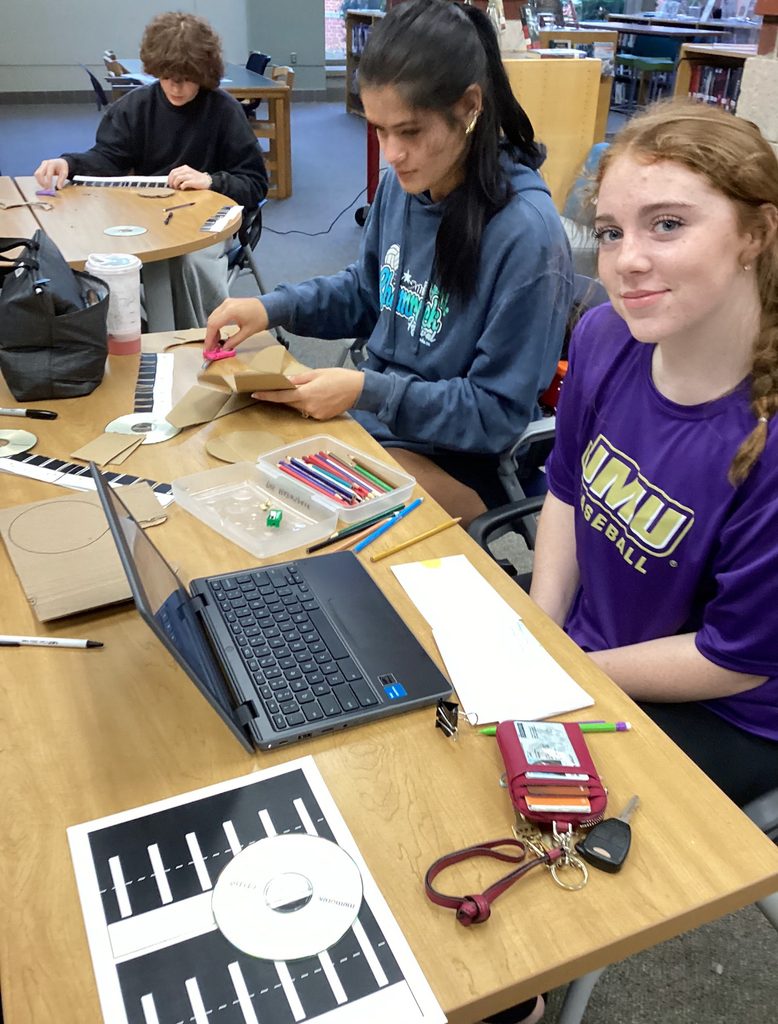 Students build zoetropes in an intro to film class.