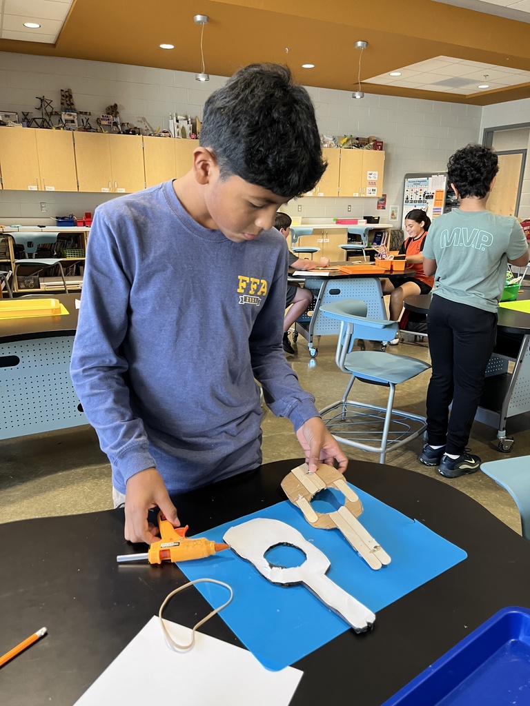 Students engineer models of musical instruments in the innovation lab.