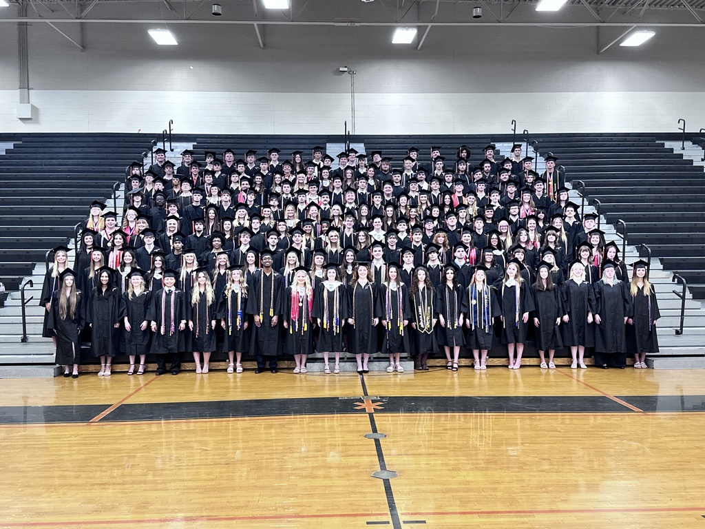 The PHS senior class poses for a class photo.