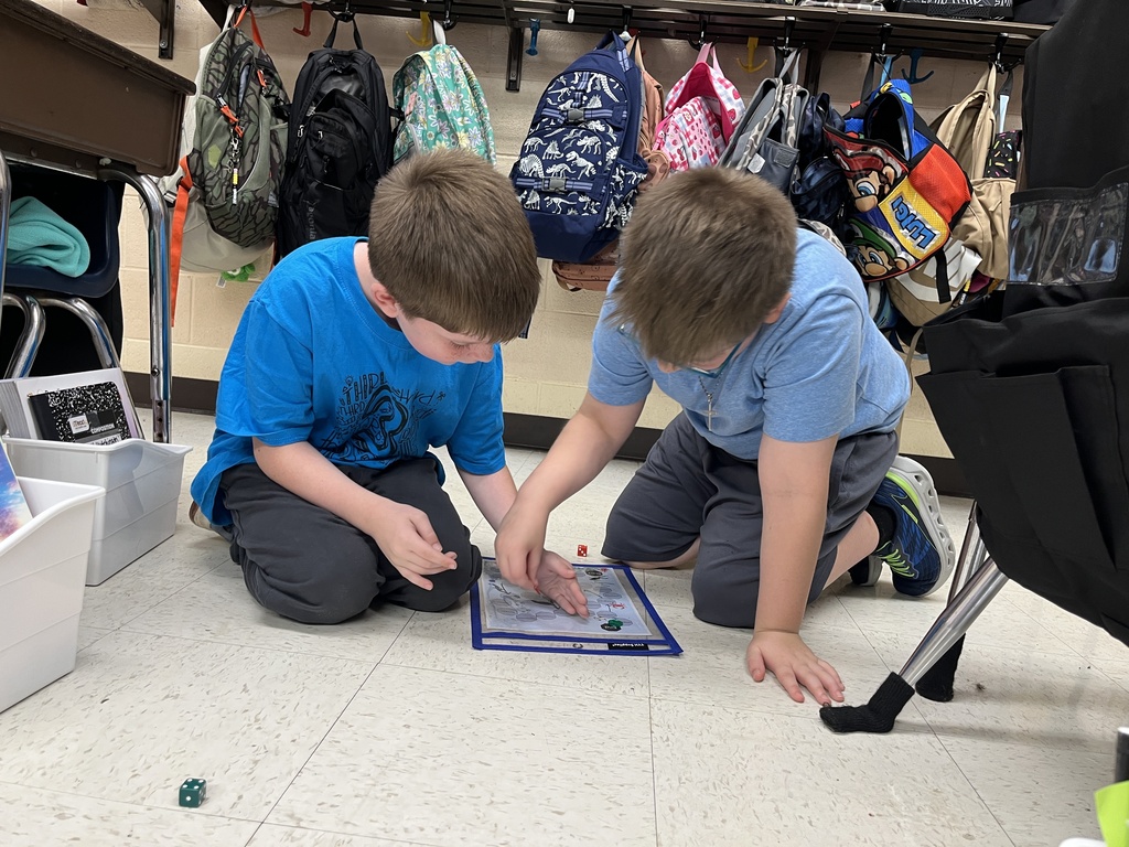 Students work  in groups to play games focused on prefixes before turning their attention to writing. 