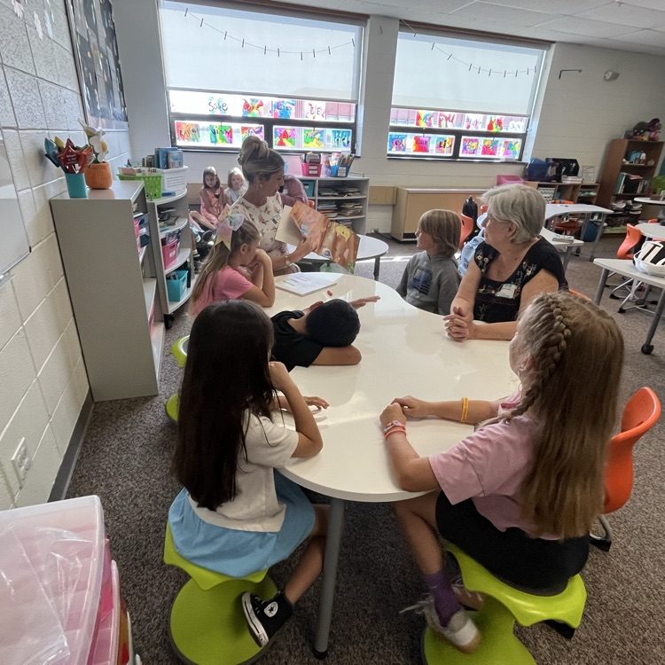 2nd Graders loved the first Book Corner of the year 📚