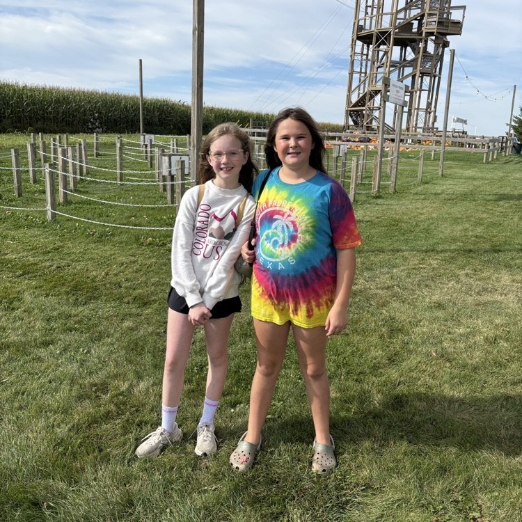 5th grade field trip to Richardson’s corn maze