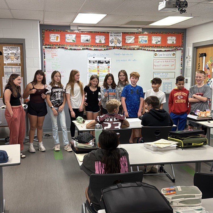 These brave 6th grade Spanish students took over the mic and pe