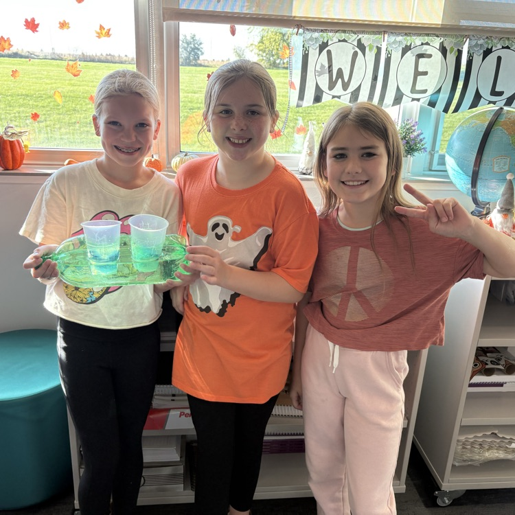 5th grade building hydroponic gardens out of recycled materials 🪴