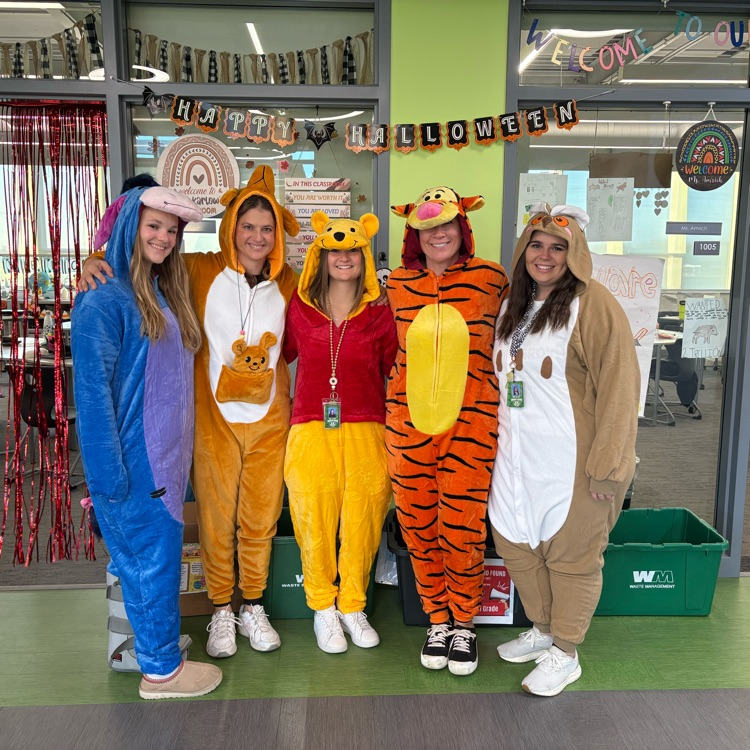 5th grade celebrating Halloween! 👻🎃