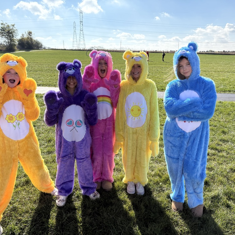 5th grade celebrating Halloween! 👻🎃