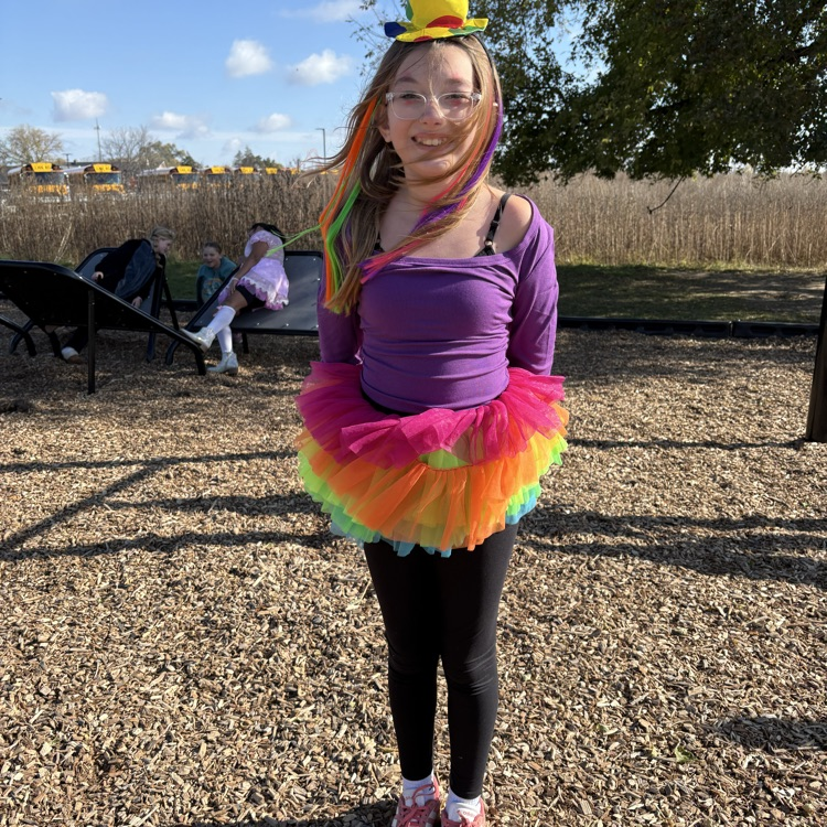 5th grade celebrating Halloween! 👻🎃