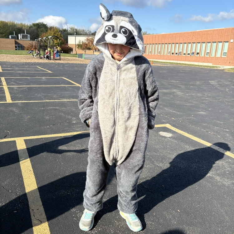 5th grade celebrating Halloween! 👻🎃