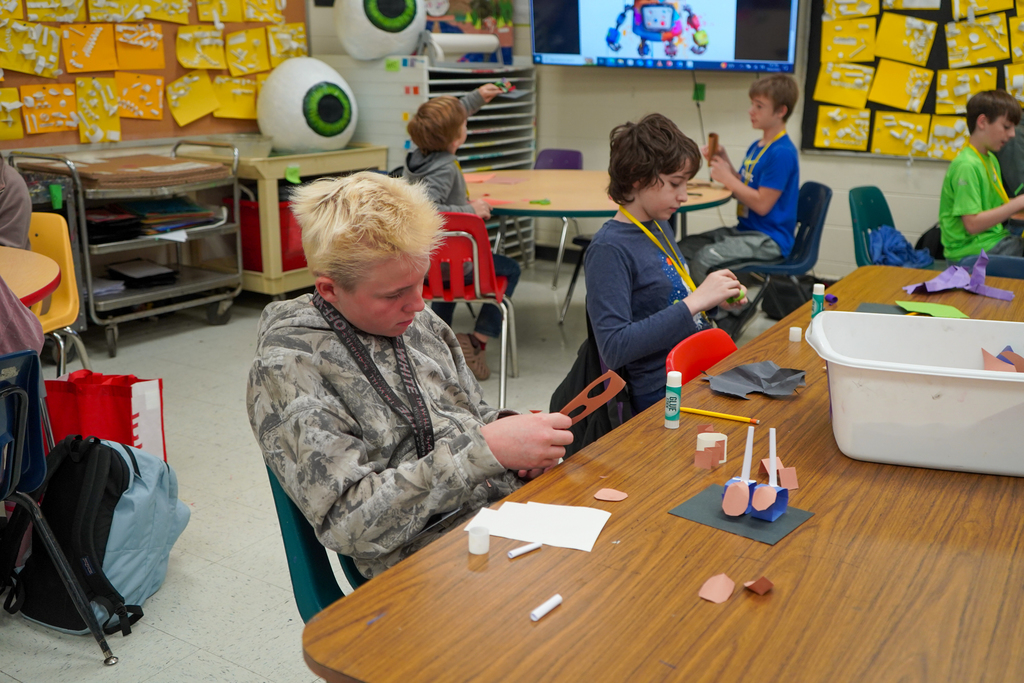 Junior High Art Class