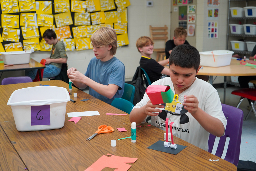 Junior High Art Class