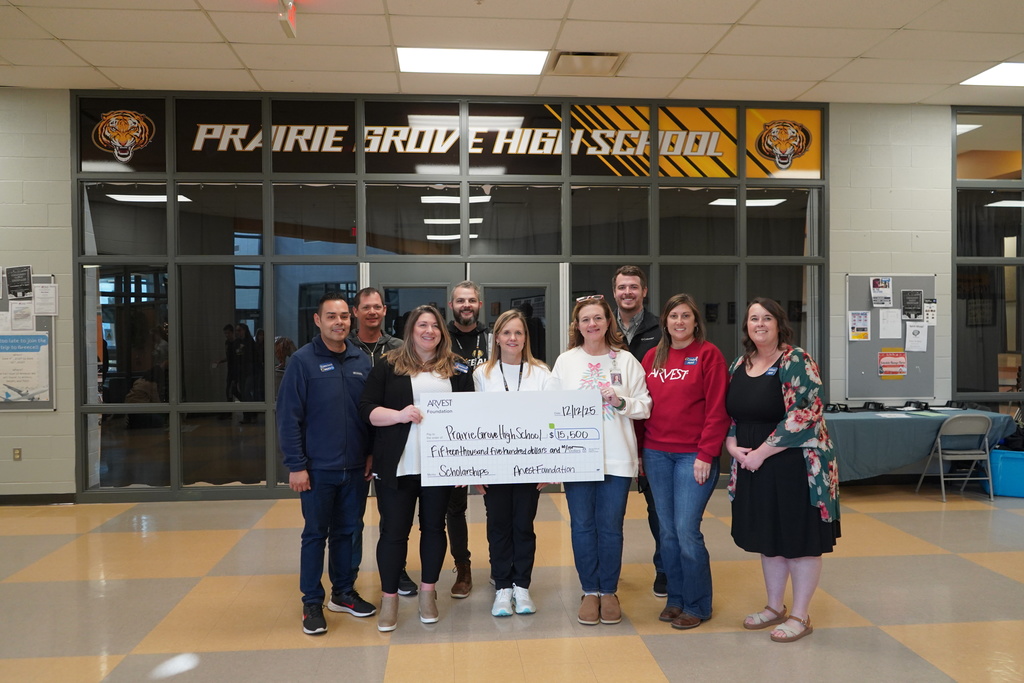 check presentation for junior bank board scholarships