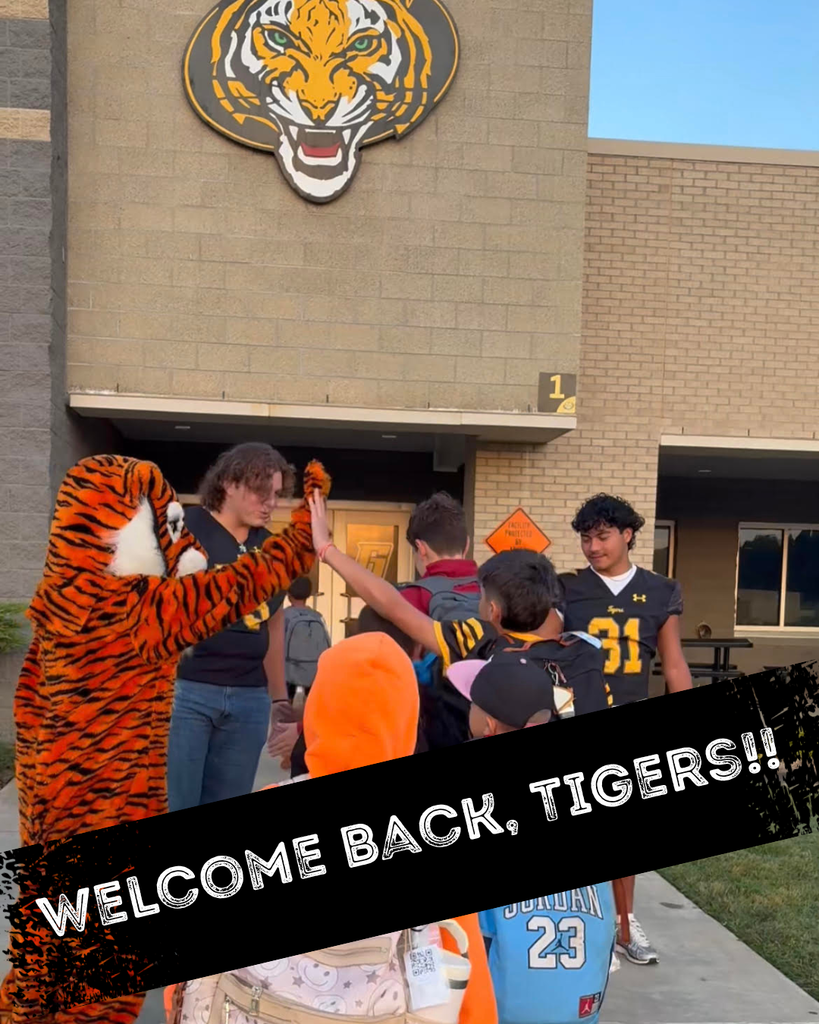 Welcome Back Tigers (students entering the building) 