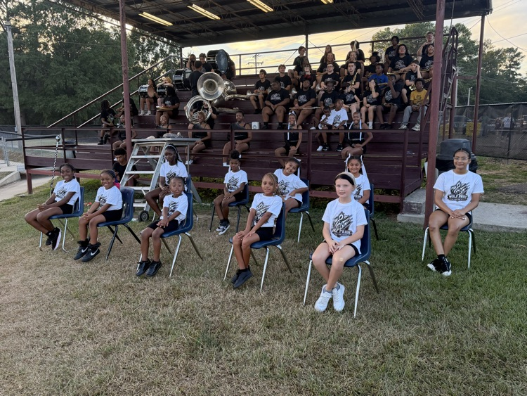 Mini Majorettes and Drum Major 