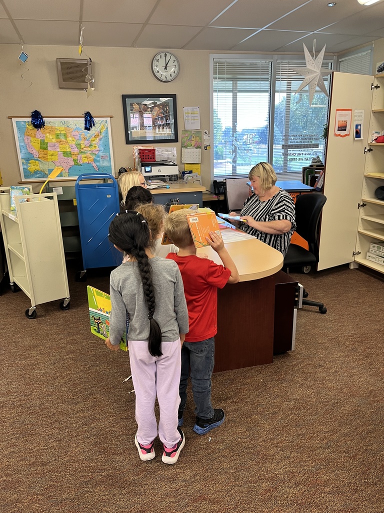 9.23.25 1st grade in Library