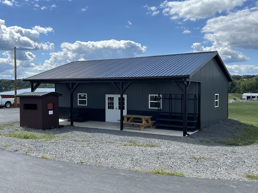 Rising Knights Country Market