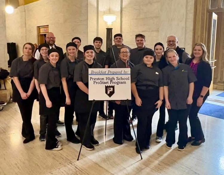students pose for photo in capital rotunda 