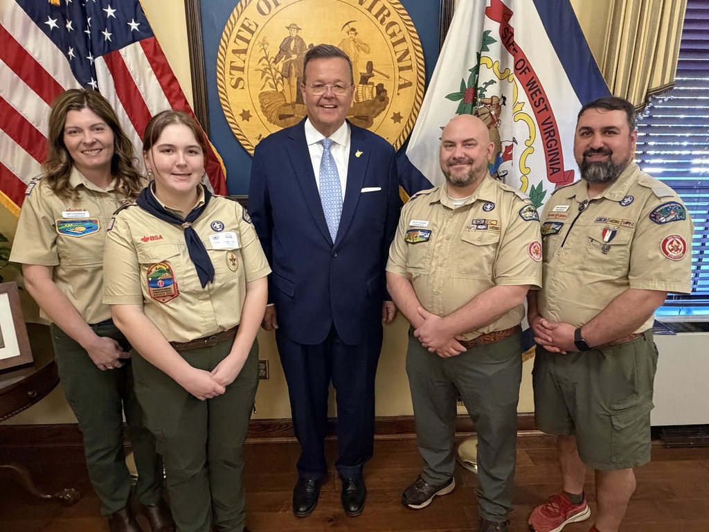 scouts posing for picture with state representative