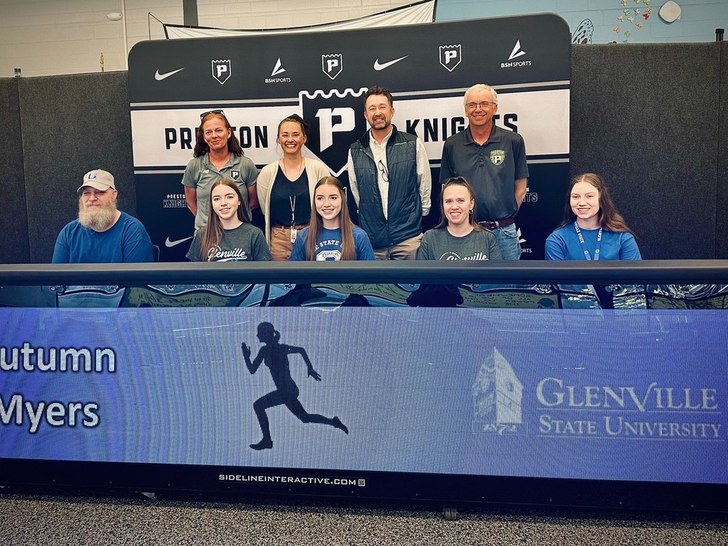 students signing letters of intent for college sports