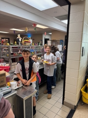 On Friday morning, our fourth grade students came one step closer to transitioning from Stags to Wildcats with the annual Step Up Day! 