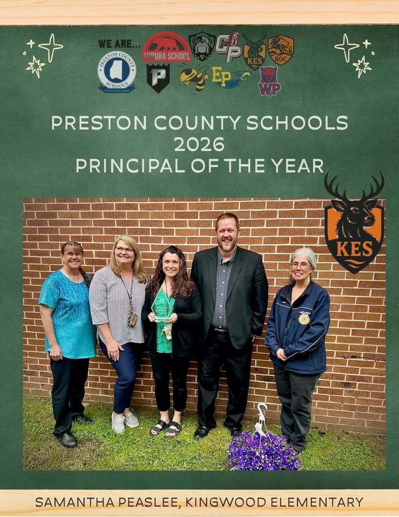principals pose for award recognition