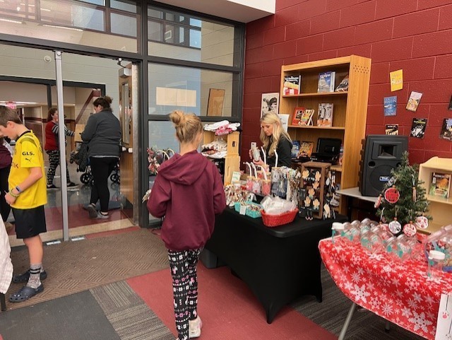 CPMS craft fair event photo 2
