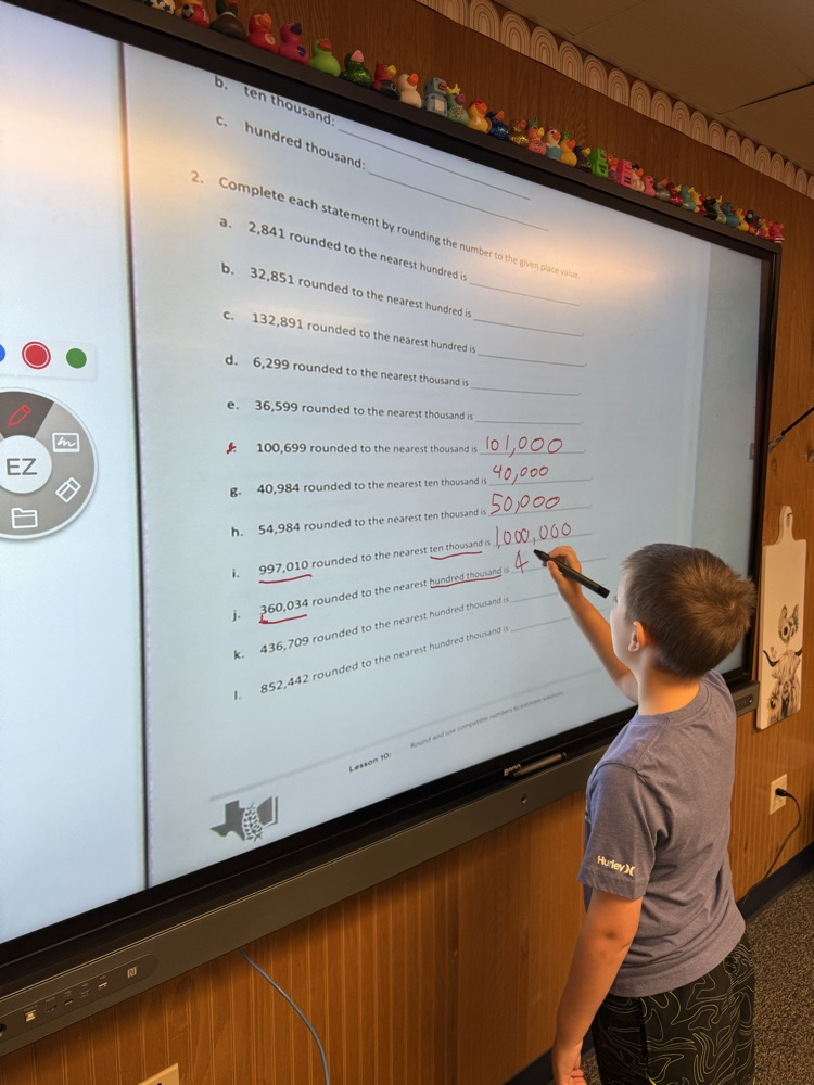 4th graders are crushing their rounding skills this week! 