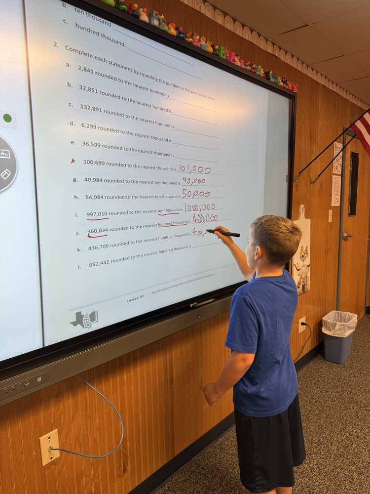 4th graders are crushing their rounding skills this week! 