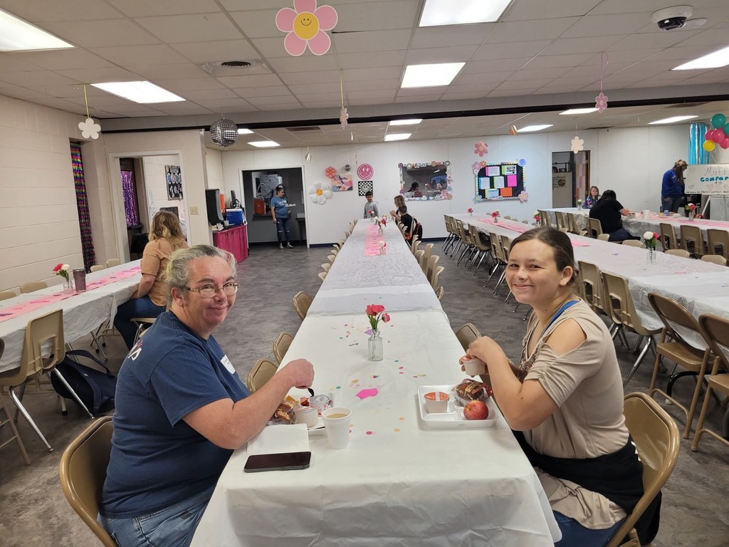 Muffins with Moms