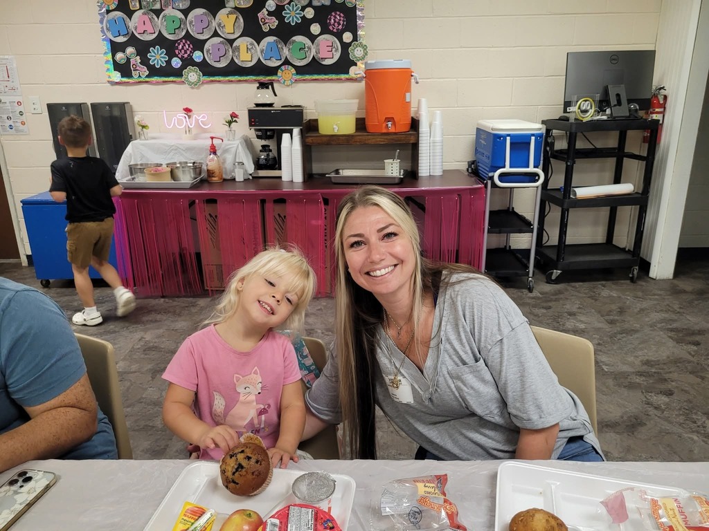 Muffins with Moms