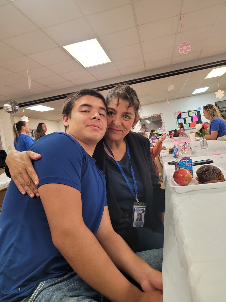 Muffins with Moms