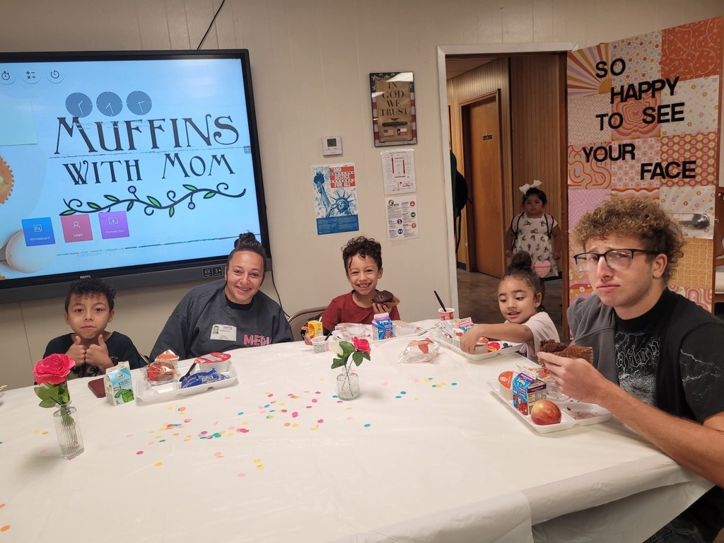 Muffins with Moms