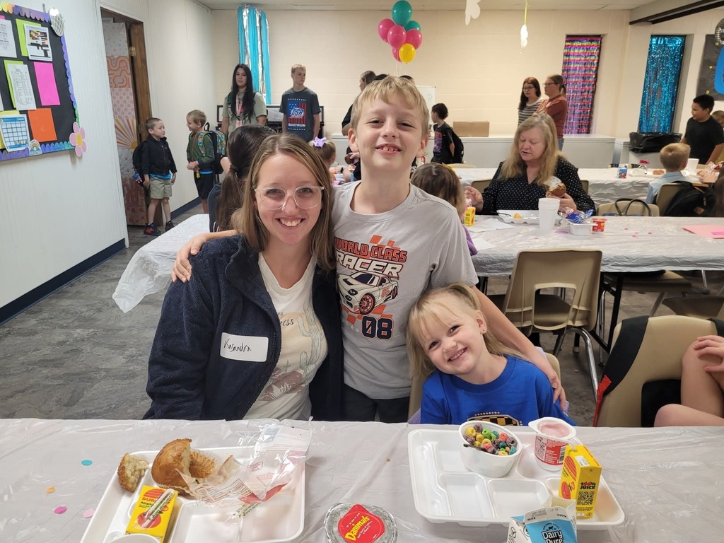 Muffins with Moms