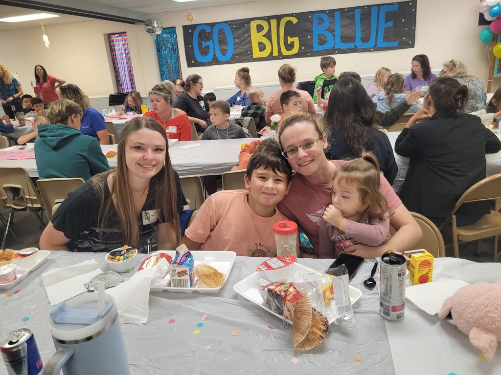 Muffins with Moms