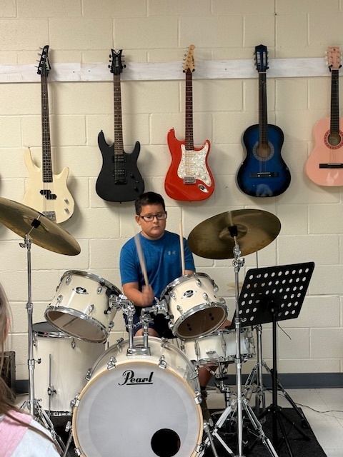 Junior High practicing hard for the Veteran's Day Program!