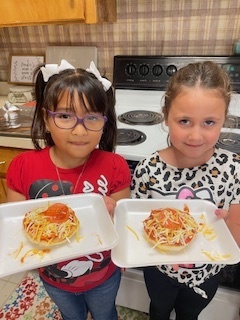 Pizza making 