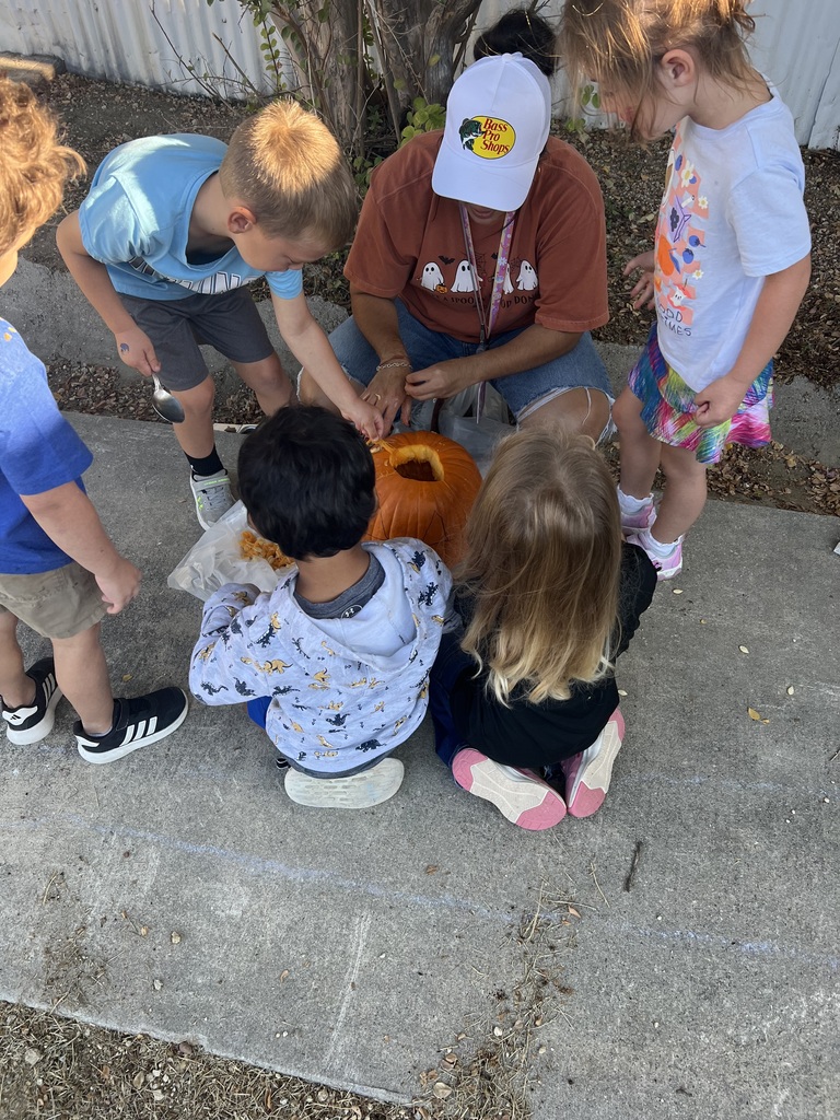 Making jack-o-lanterns 🎃