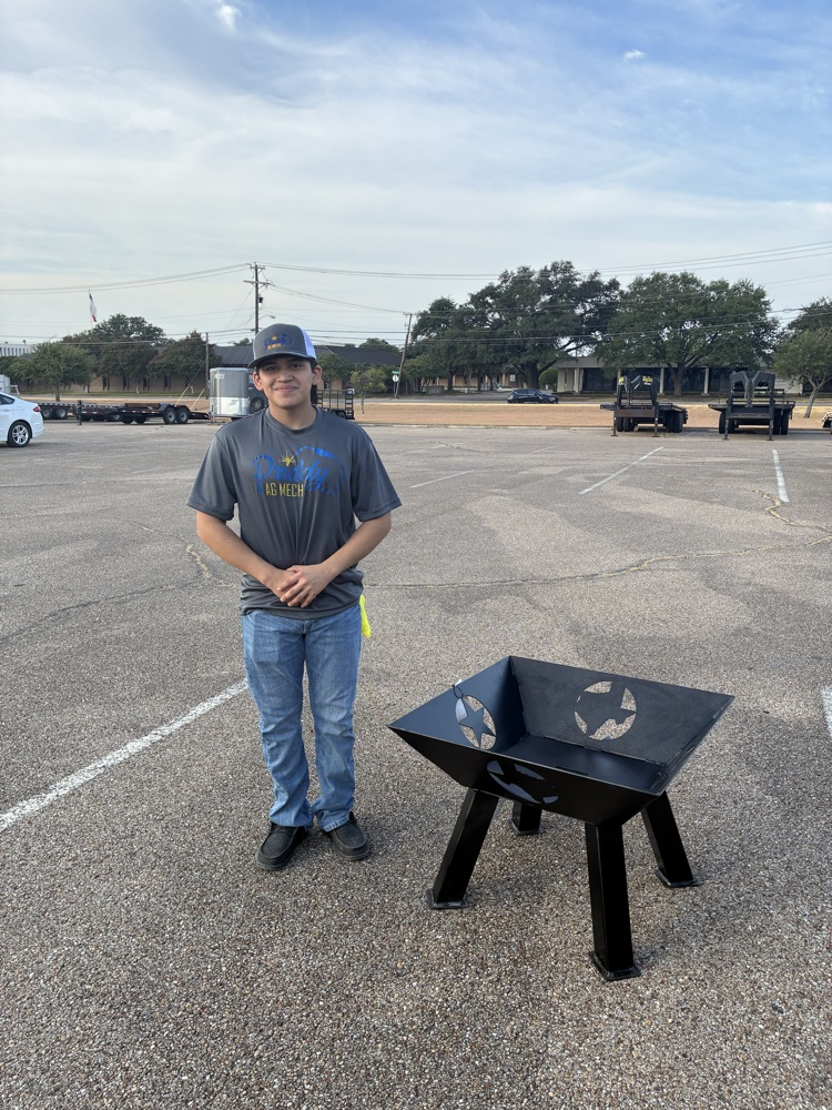 Yeriel with his fire pit